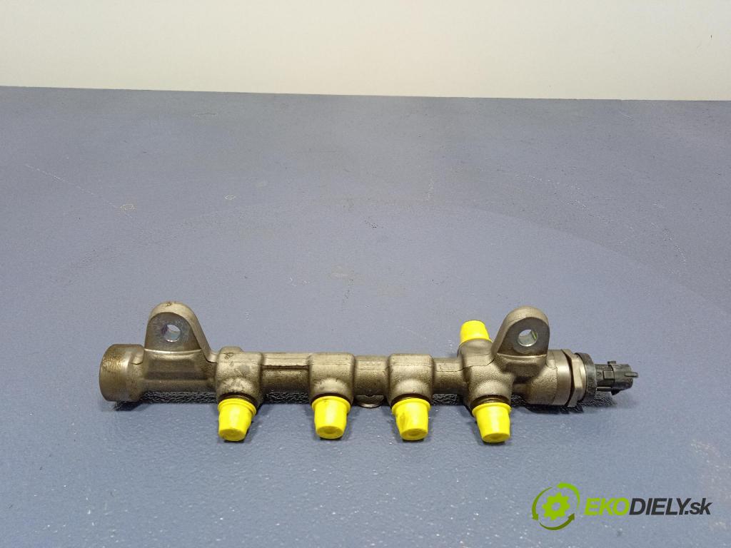 Opel Insignia 2011 lišta Zásobování 55576177