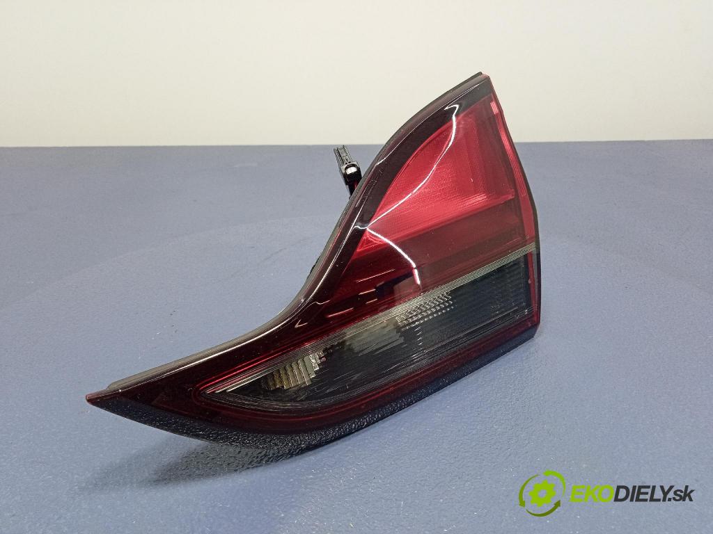 Opel Zafira 2016 světlo Zad: Práva: Uvnitř 39028597BN8