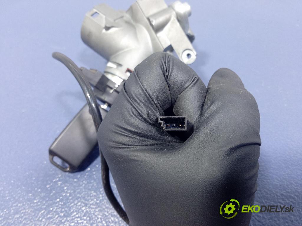 Mercedes Vito 1998 Spínač zapalování.