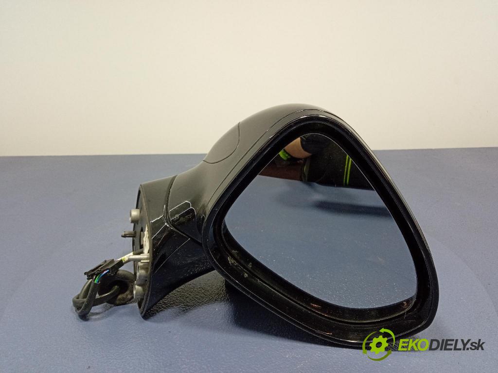 Opel Zafira 2016 zpětné zrcátko prave