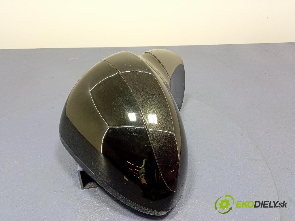 Opel Zafira 2016 zpětné zrcátko prave