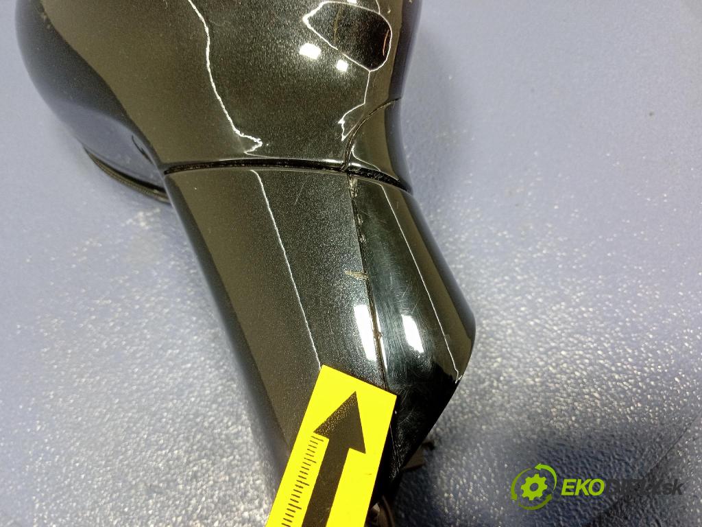 Opel Zafira 2016 zpětné zrcátko prave