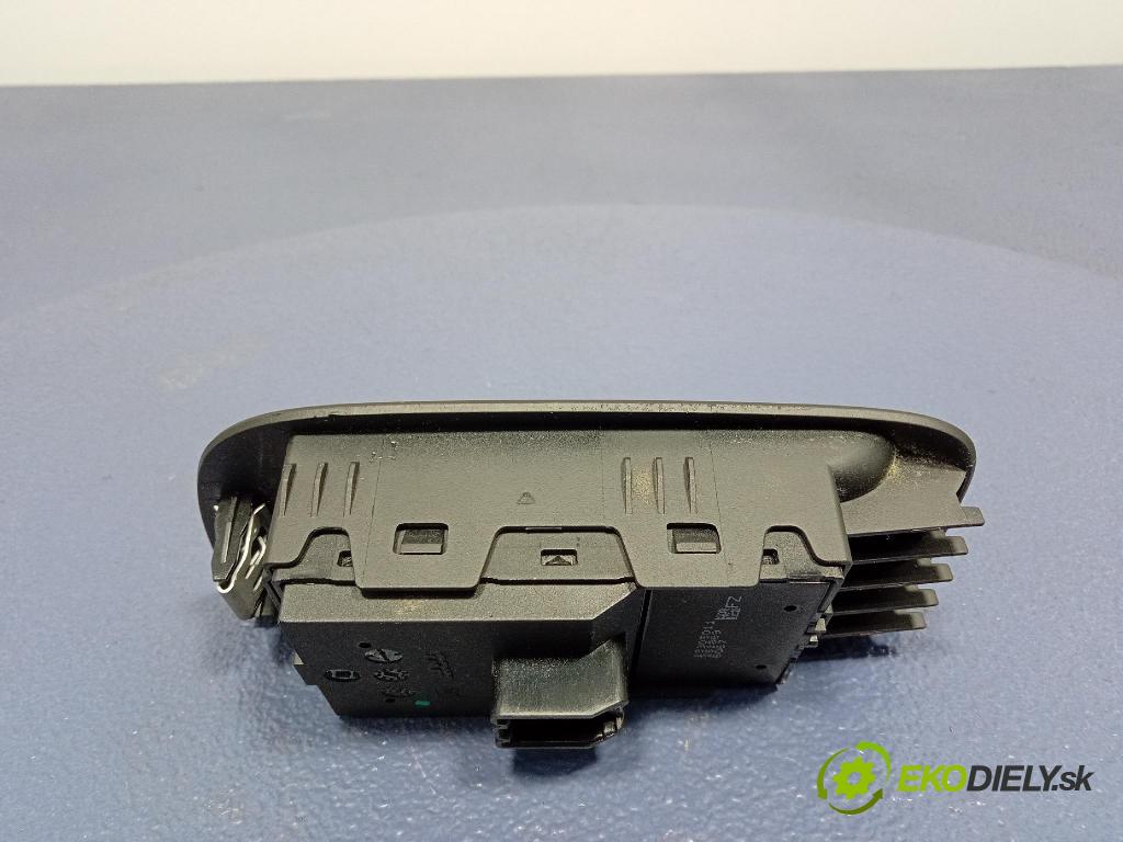 Opel Zafira 2016 Přepínač Sklenka: 13305011