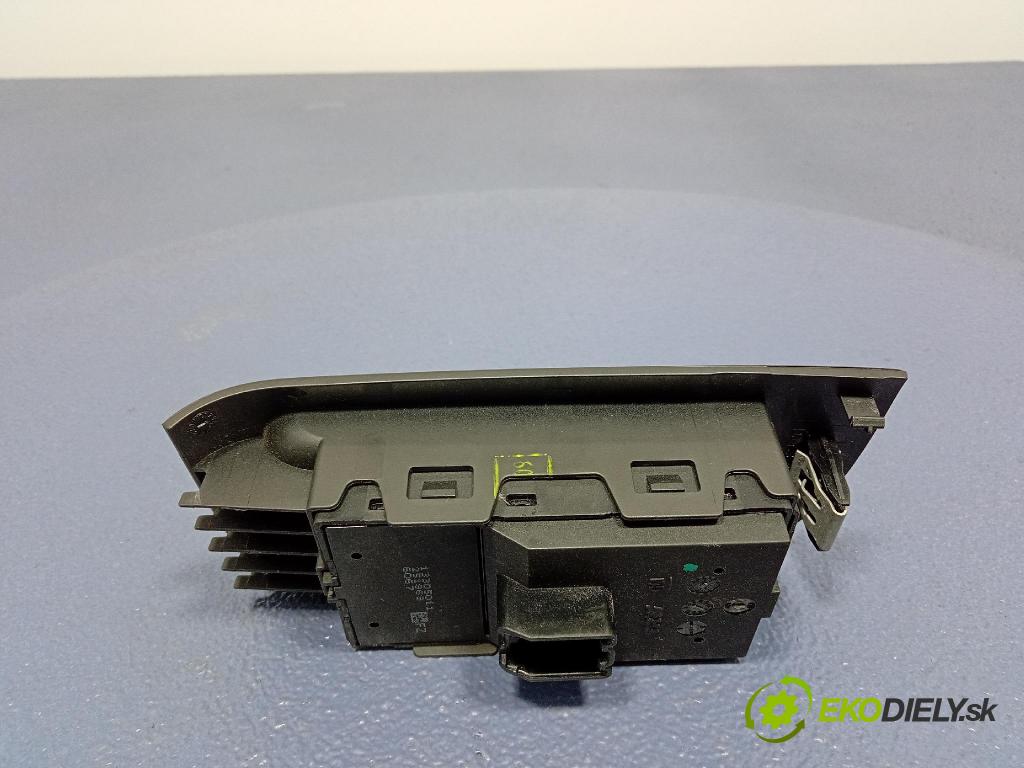 Opel Zafira 2016 Přepínač Sklenka: 13305011