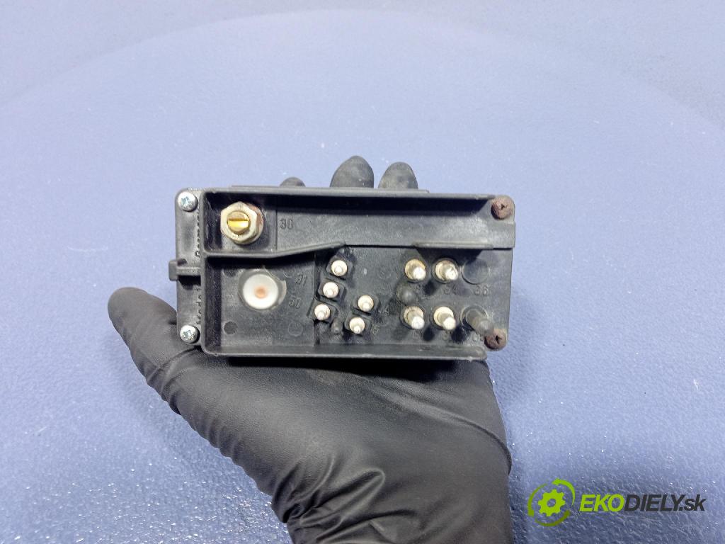 Mercedes Vito 1998 relé Svíčky: 0085450032