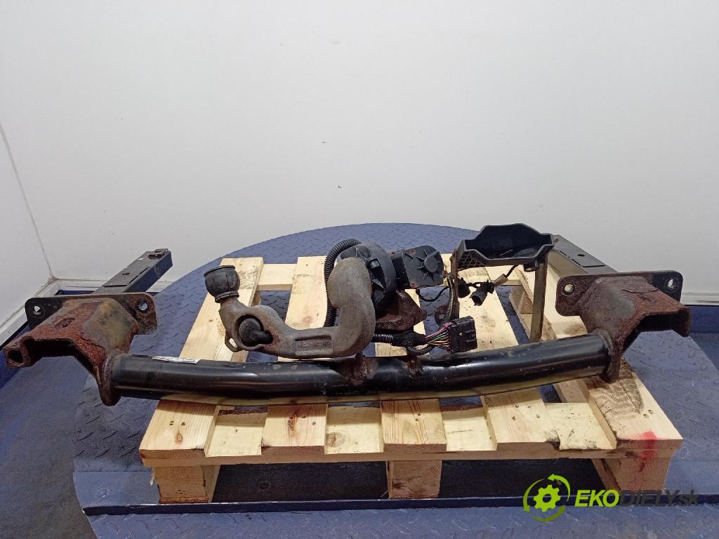 Opel Insignia 2011 oko Do Přívěsy 13235172