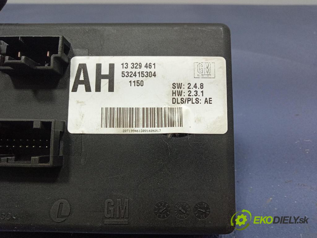 Opel Insignia 2011 řídící jednotka 13329461