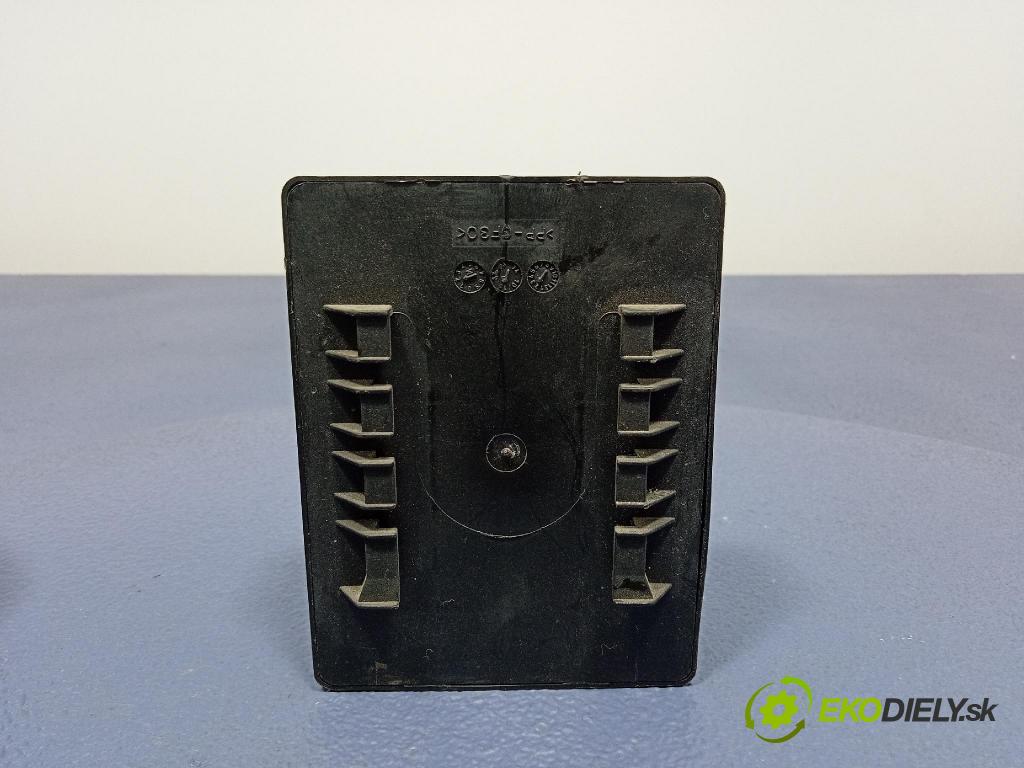 Opel Insignia 2011 řídící jednotka 13329461