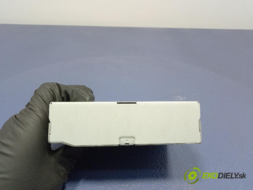 Opel Zafira 2016 Zesilovač: 13483128