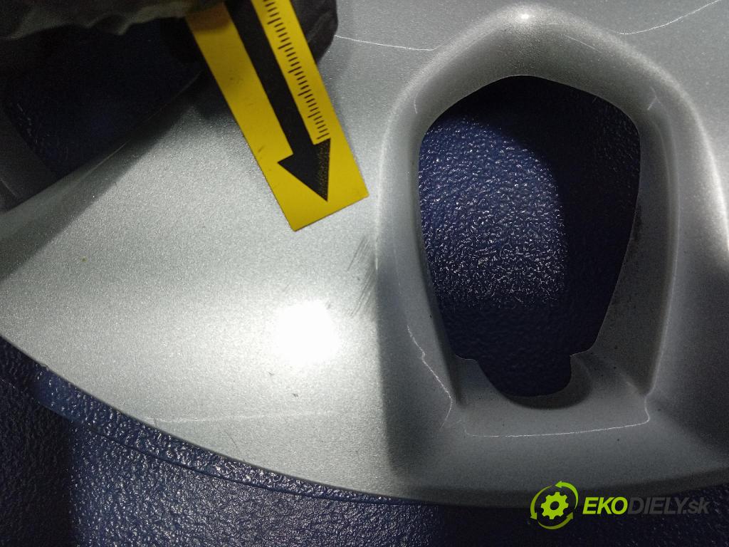 Opel Zafira 2016 puklica kola: 13267802