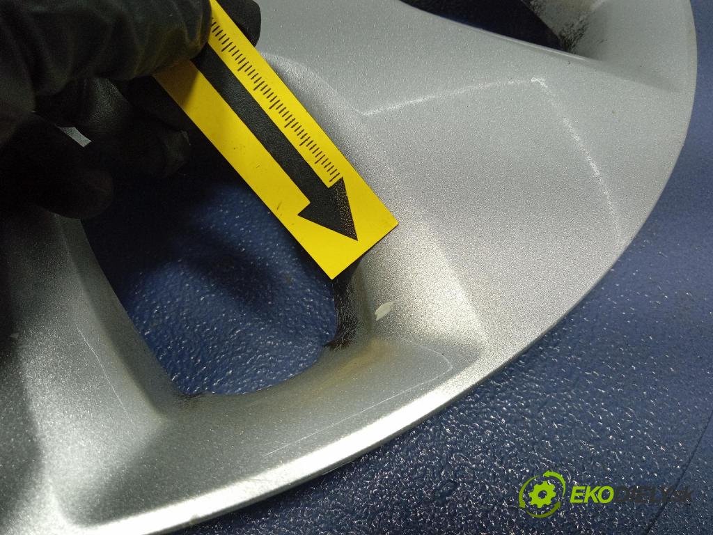 Opel Zafira 2016 puklica kola: 13267802