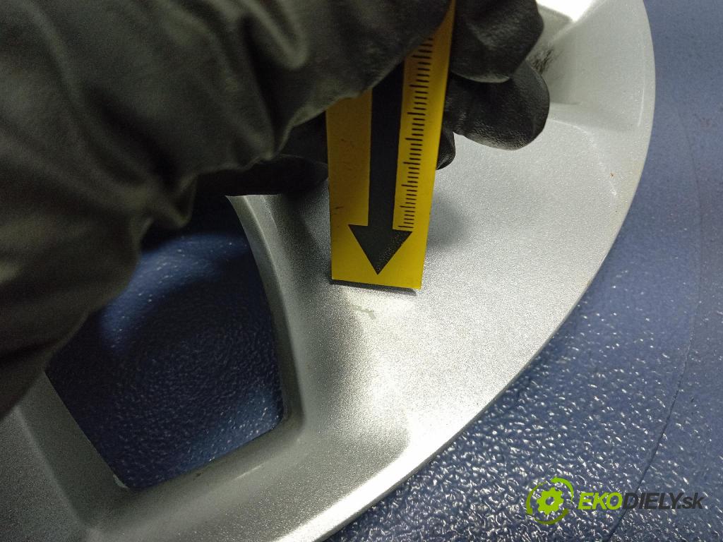 Opel Zafira 2016 puklica kola: 13267802