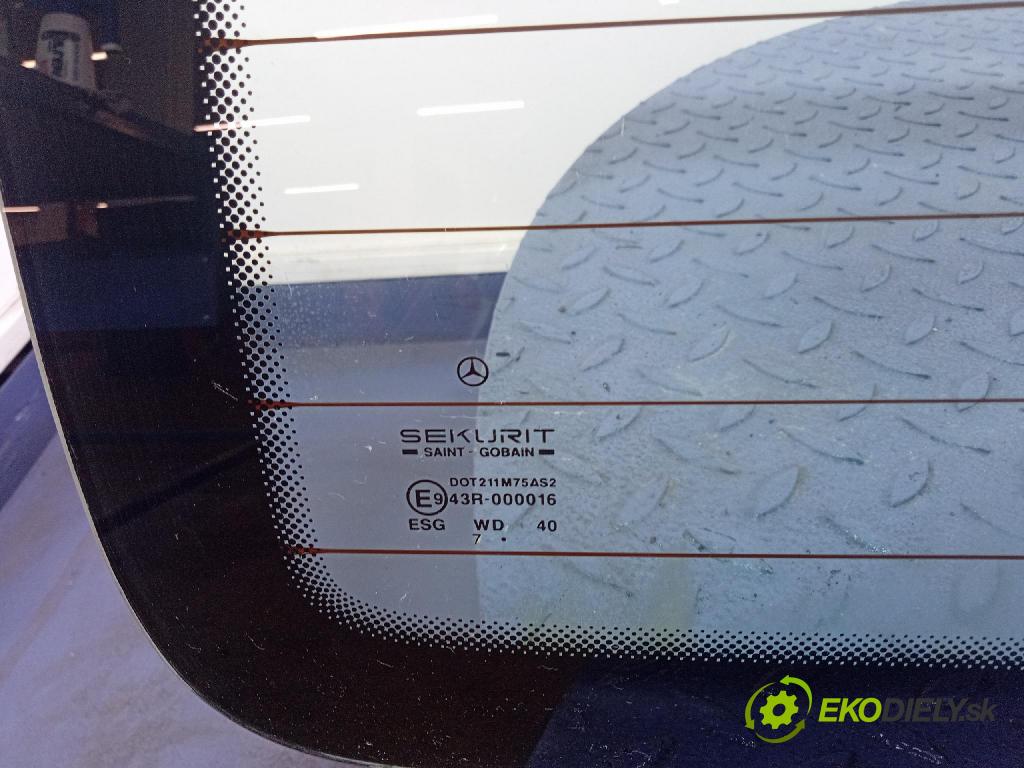 Mercedes Vito 1998 sklo zadní