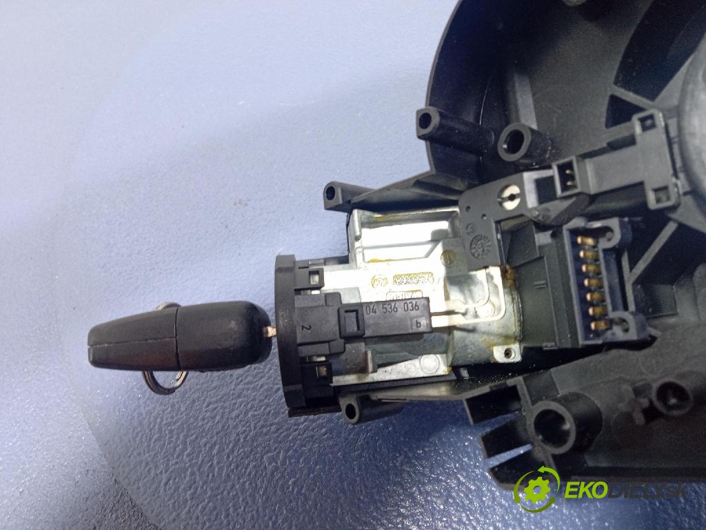 Opel Vectra 2002 Spínač zapalování. N0500983