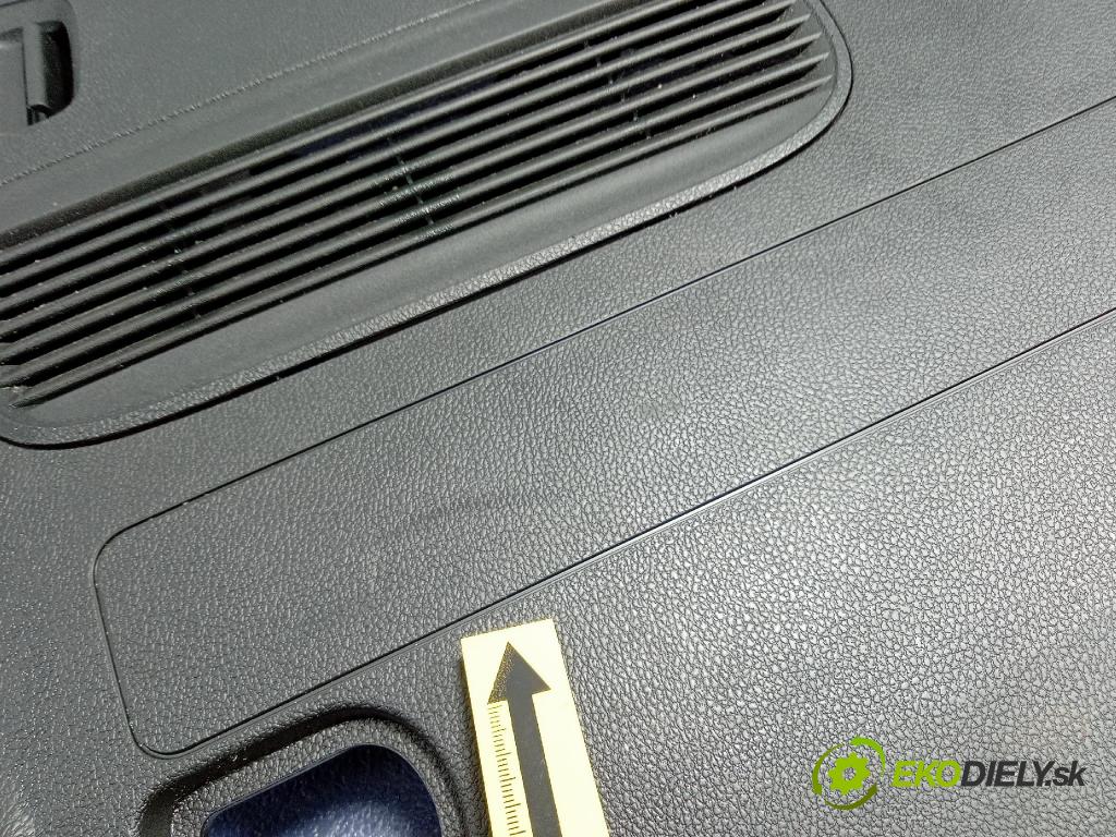 Opel Zafira 2016 kryt Plast: Interiéry: 13289578