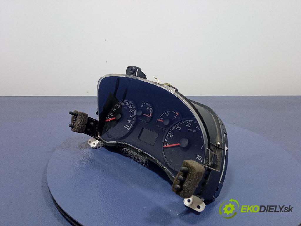 Fiat Doblo 2009 Přístrojová deska 51762258