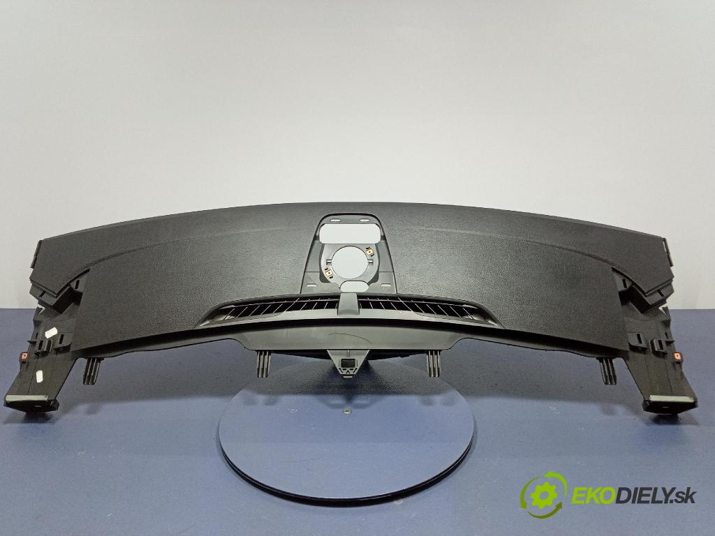 Opel Zafira 2016 kryt Plast: Interiéry: 13293504