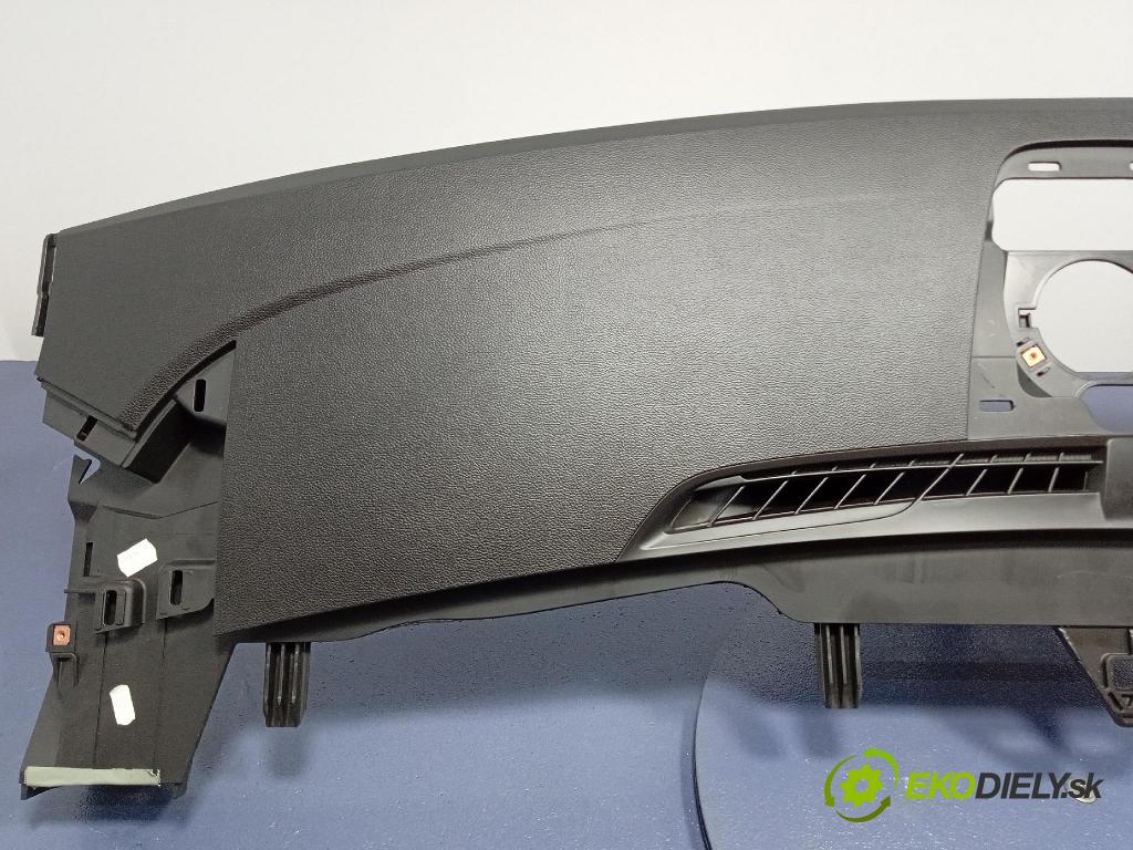 Opel Zafira 2016 kryt Plast: Interiéry: 13293504