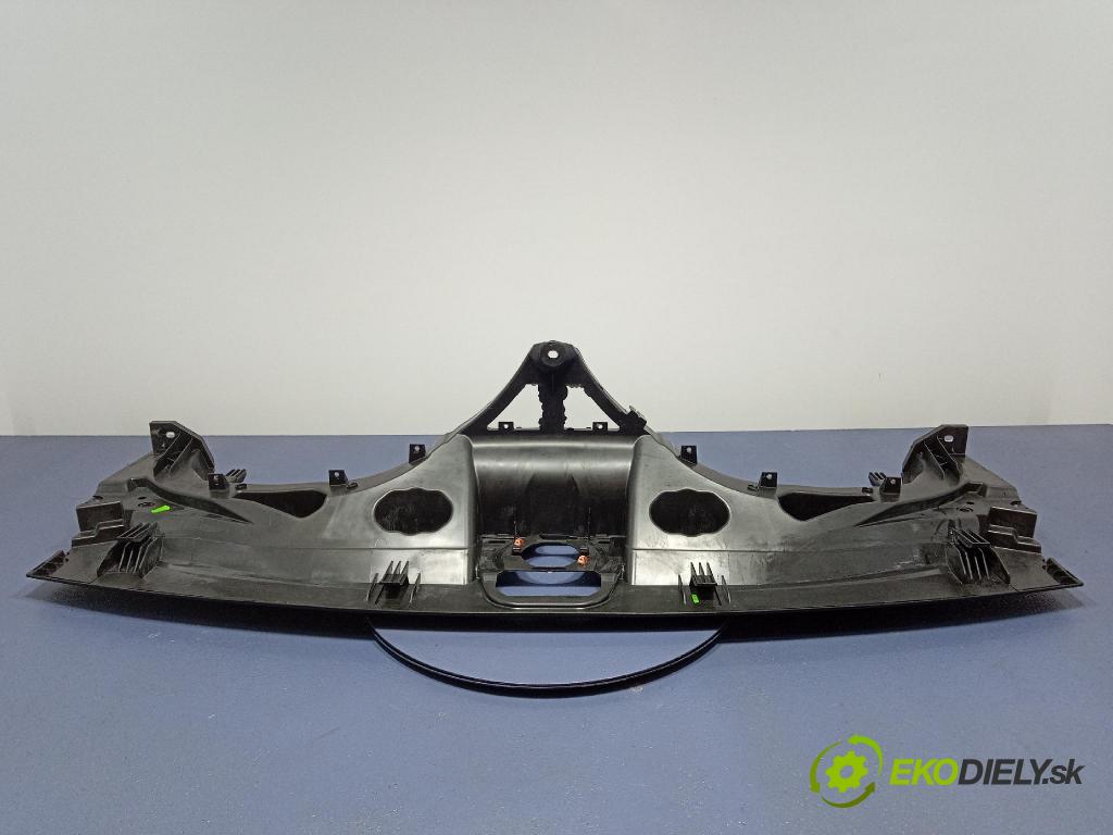 Opel Zafira 2016 kryt Plast: Interiéry: 13293504