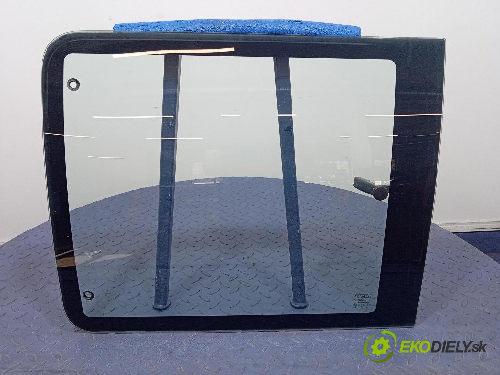 Fiat Doblo 2009 sklo Karosérie: Zad: