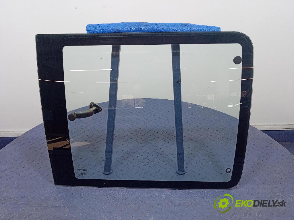 Fiat Doblo 2009 sklo Karosérie: Zad: