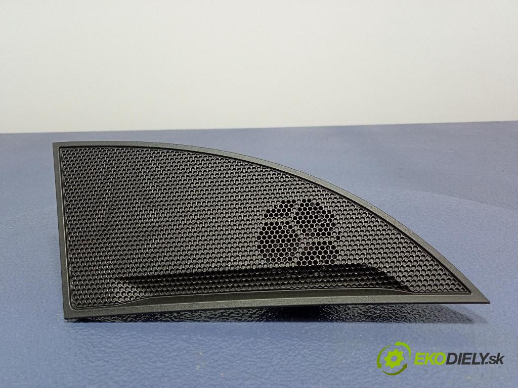 Opel Zafira 2016 kryt Plast: Interiéry: 20812304