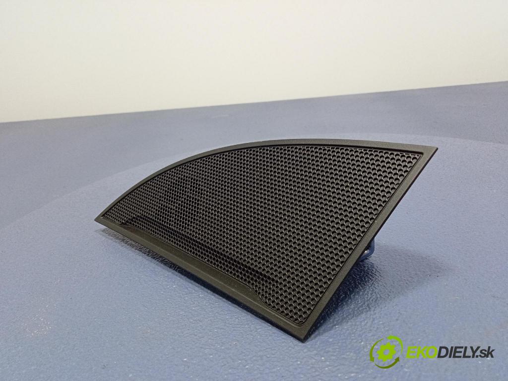 Opel Zafira 2016 kryt Plast: Interiéry: 20812305