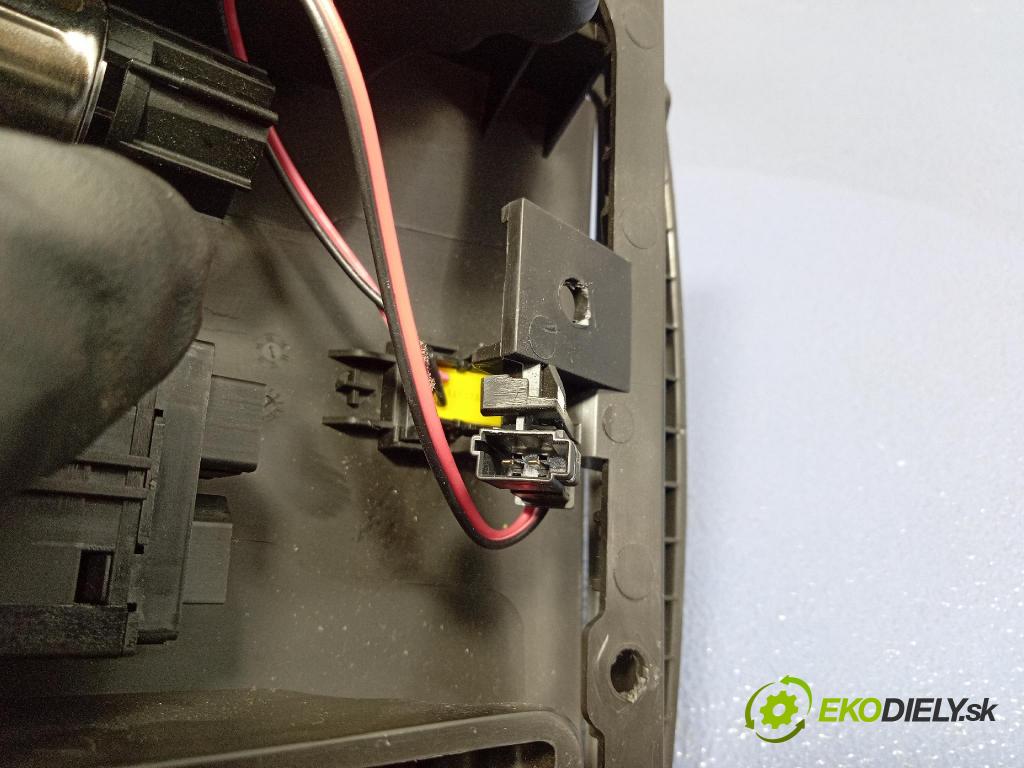 Opel Zafira 2016 kastlík 1059761X