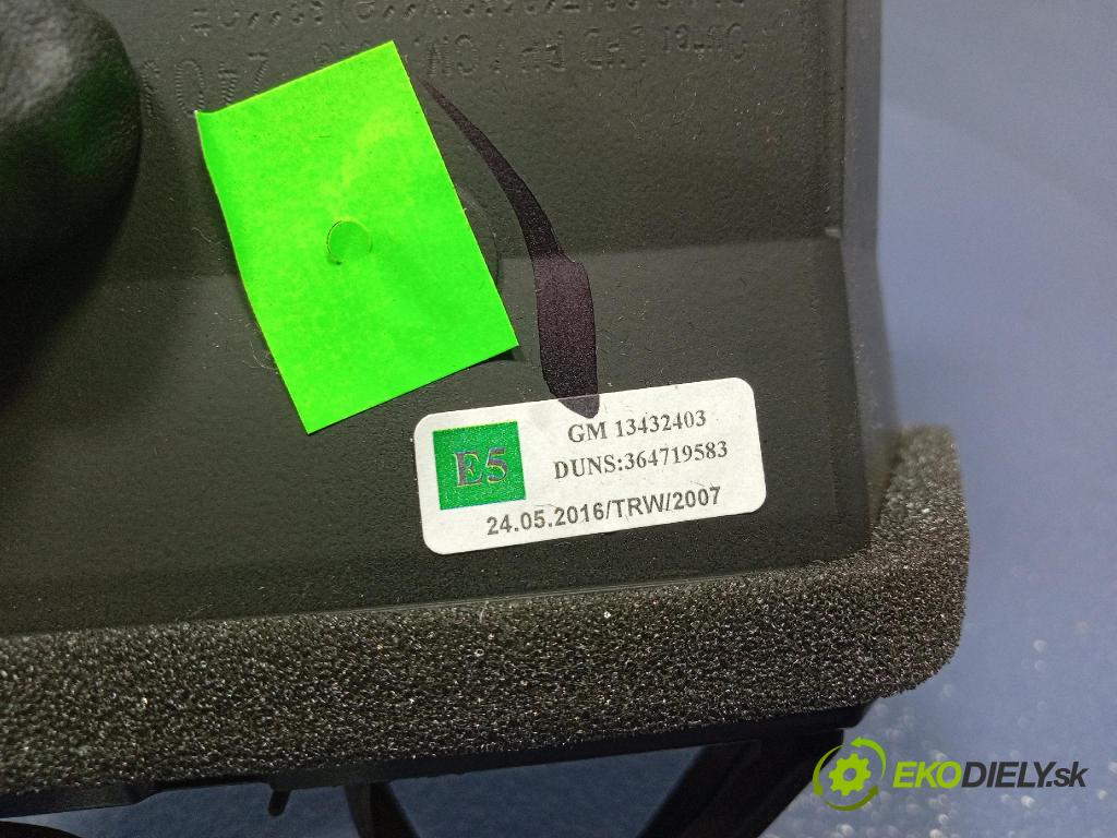 Opel Zafira 2016 Mřížky Proud vzduchu Vzduch: 13432403