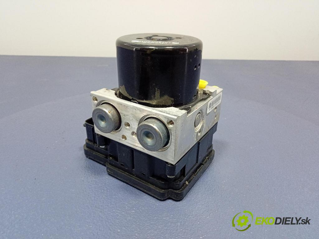 Opel Zafira 2016 čerpadlo ABS x 13440100