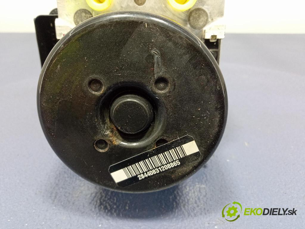 Opel Zafira 2016 čerpadlo ABS x 13440100