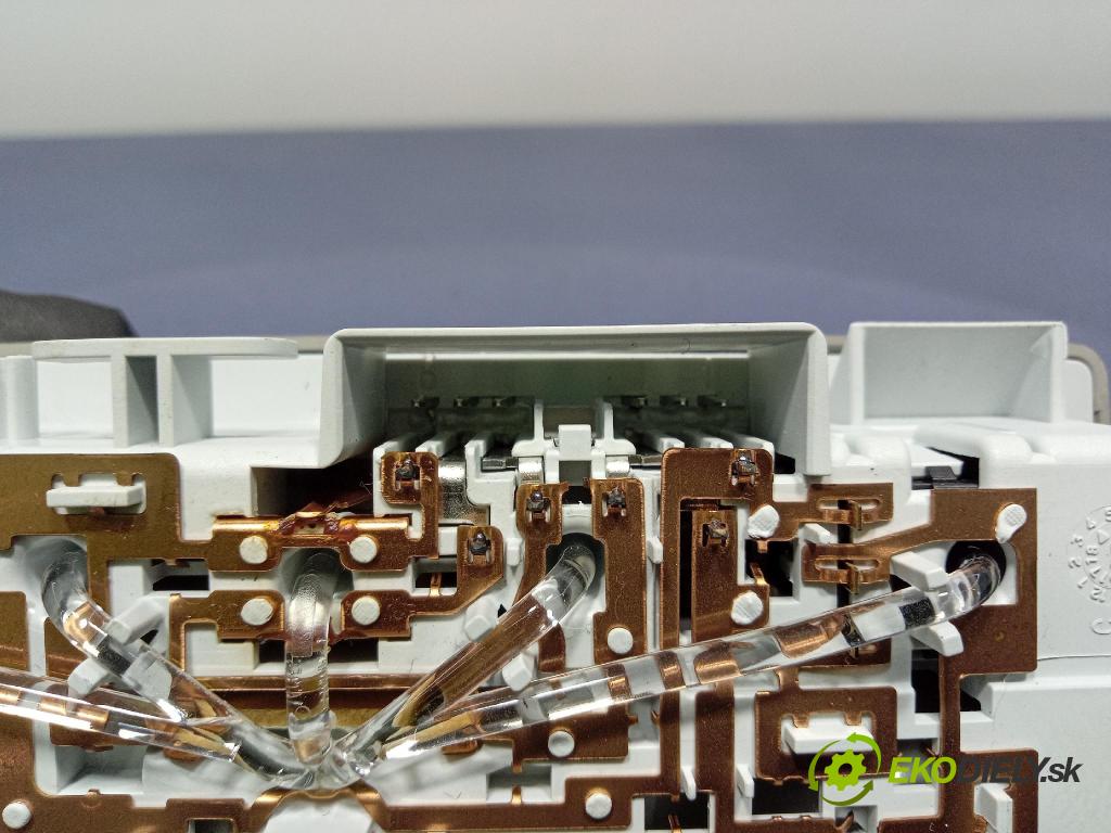 Opel Zafira 2016 Lampy Uvnitř 22774321