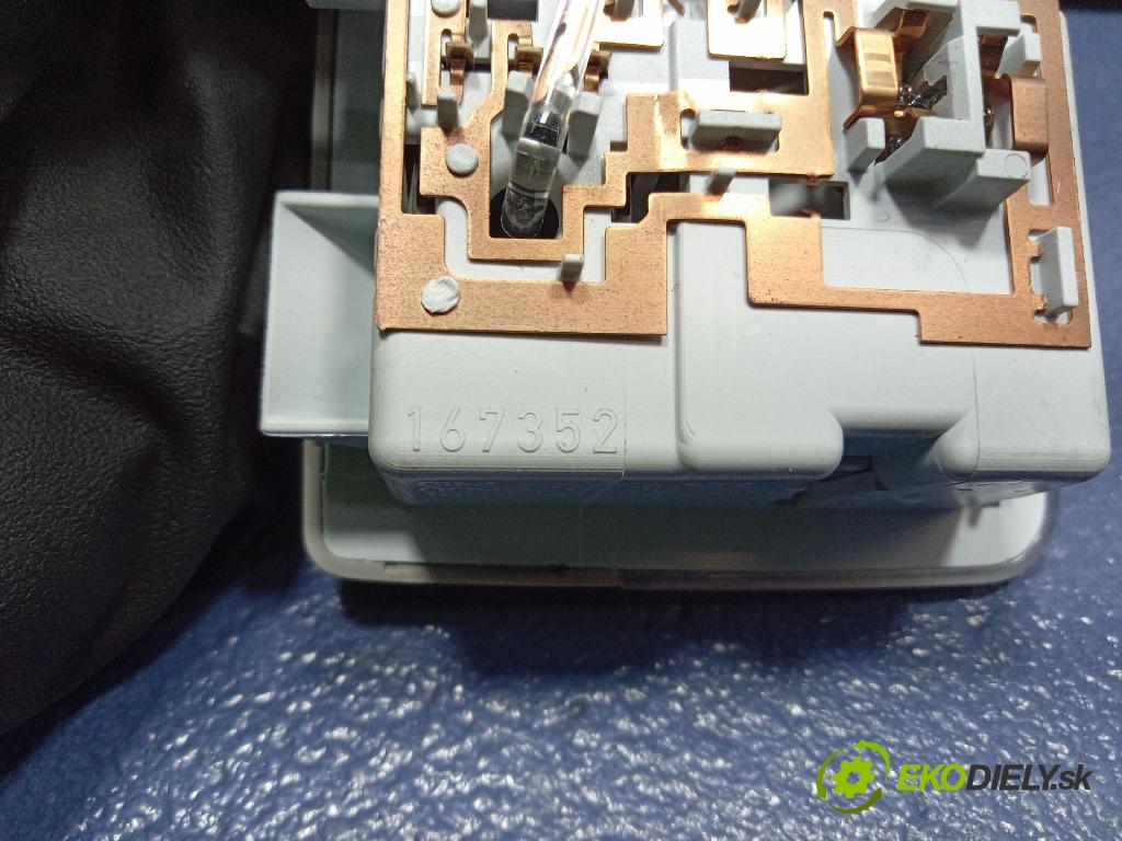 Opel Zafira 2016 Lampy Uvnitř 22774321