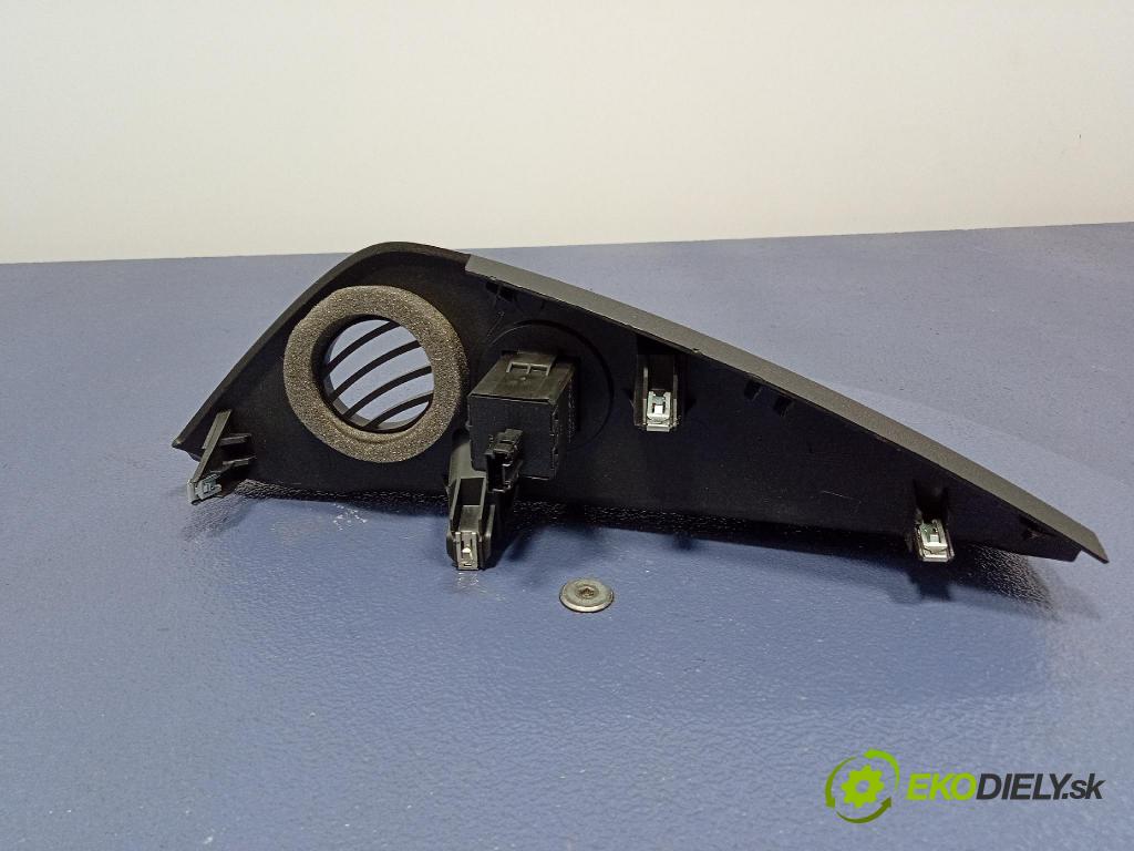 Opel Zafira 2016 kryt Plast: Interiéry: 13293527
