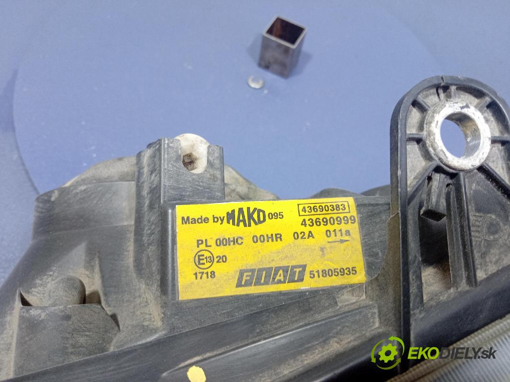 Fiat Doblo 2009 světlo Levý: 51805935