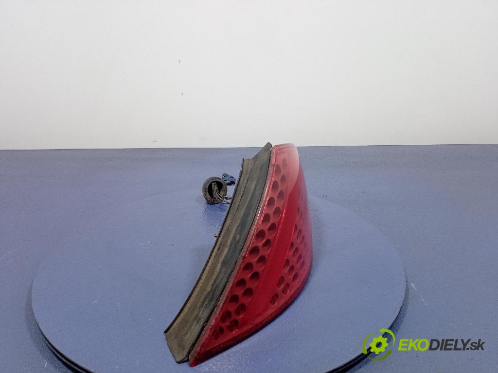 Peugeot 307 2005 svetlo / reflektor zad Prava: Vonkajsia: 2560D