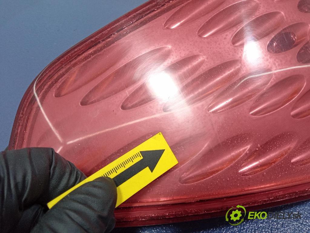 Peugeot 307 2005 světlo Zad: Práva: Mimo: 2560D