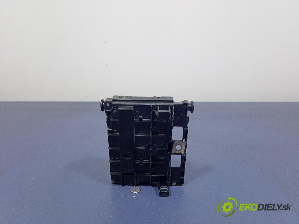Peugeot 307 2005 skříňka Pojistky 9659742080