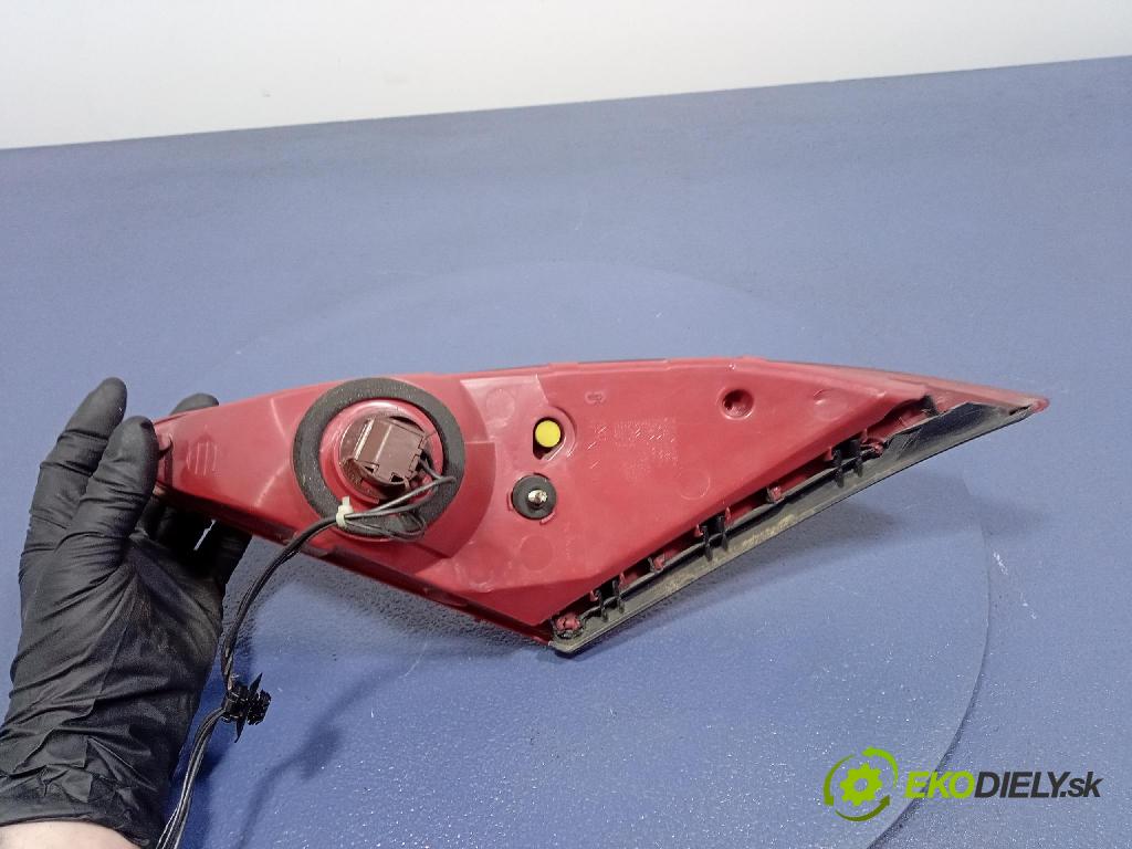 Peugeot 307 2005 světlo Zad: levá Uvnitř 2560G