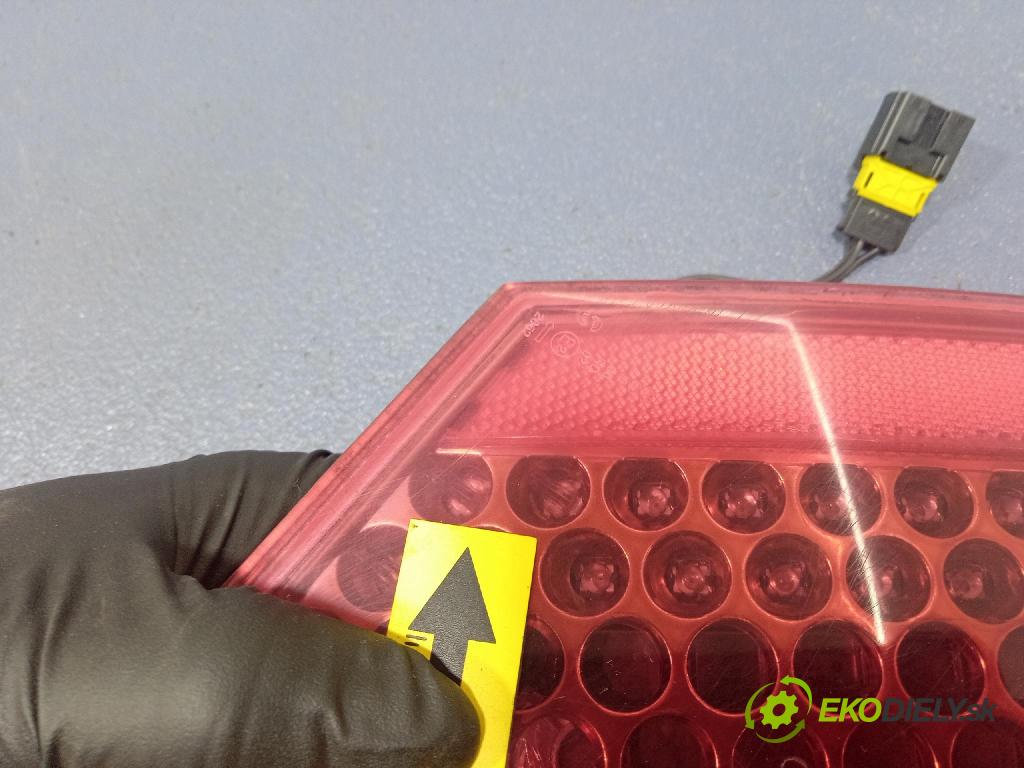 Peugeot 307 2005 světlo Zad: levá Uvnitř 2560G