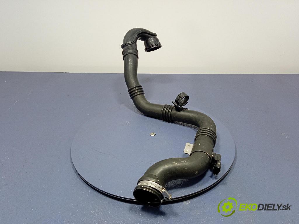 Opel Zafira 2016 trubka Vzduch: 13398479