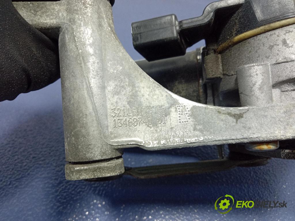 Opel Zafira 2016 mechanismus motorek Stěrače: před W000027365