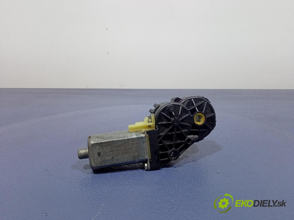 Peugeot 307 2005 Aktuátor: 105685501