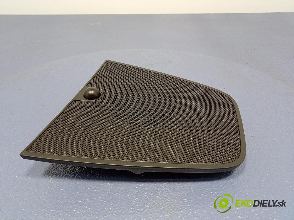 Opel Zafira 2016 kryt Plast: Interiéry: 13293537