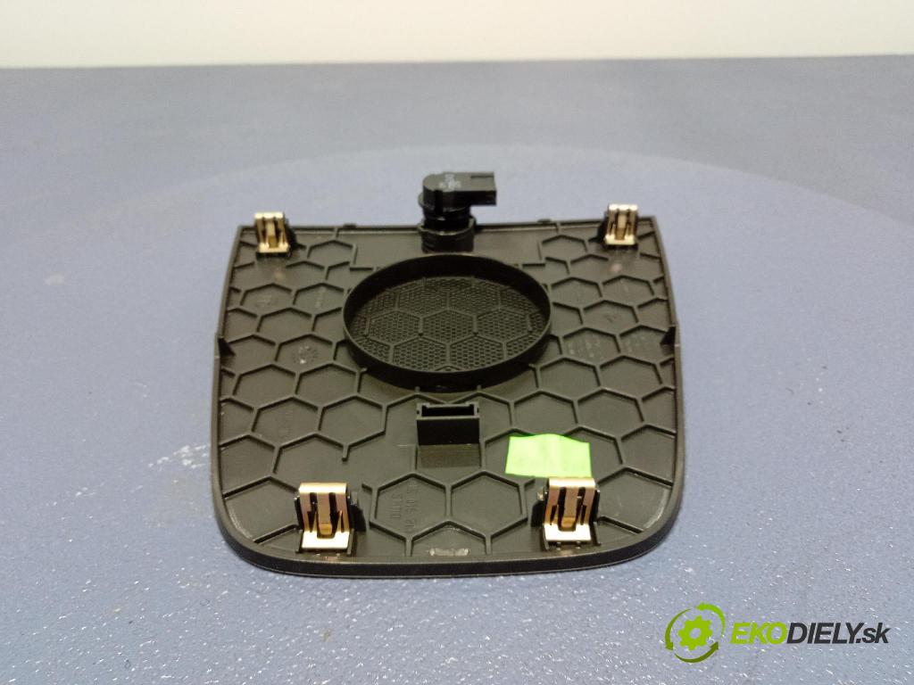 Opel Zafira 2016 kryt Plast: Interiéry: 13293537