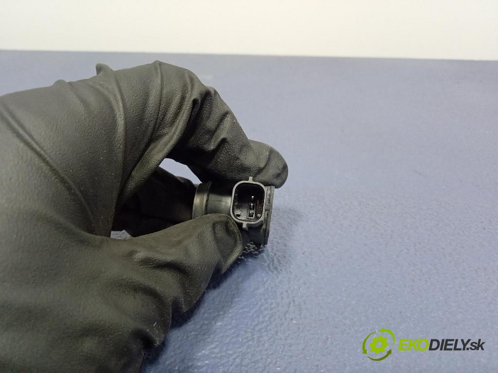 Opel Zafira 2016 snímač / riadiaca jednotka PDC 13300764