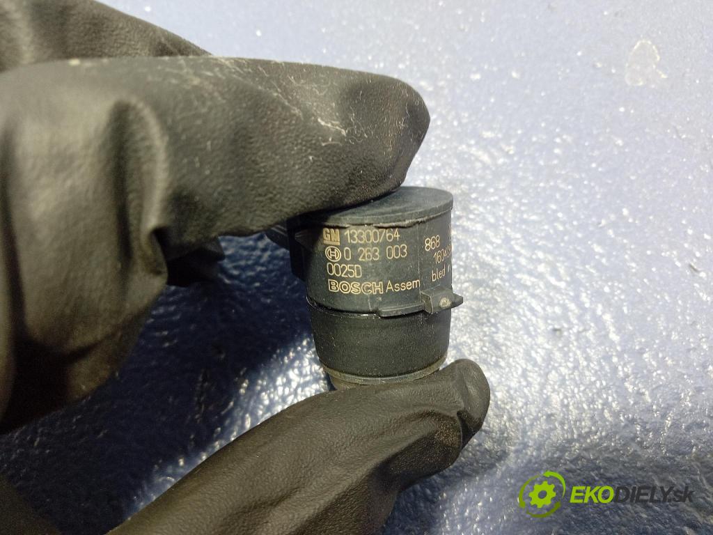 Opel Zafira 2016 snímač / riadiaca jednotka PDC 13300764