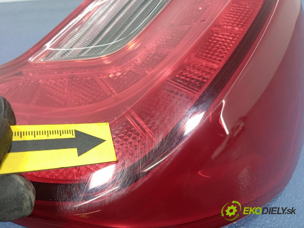 Kia Picanto 2022 světlo Zad: Práva: Mimo: 92402G6000