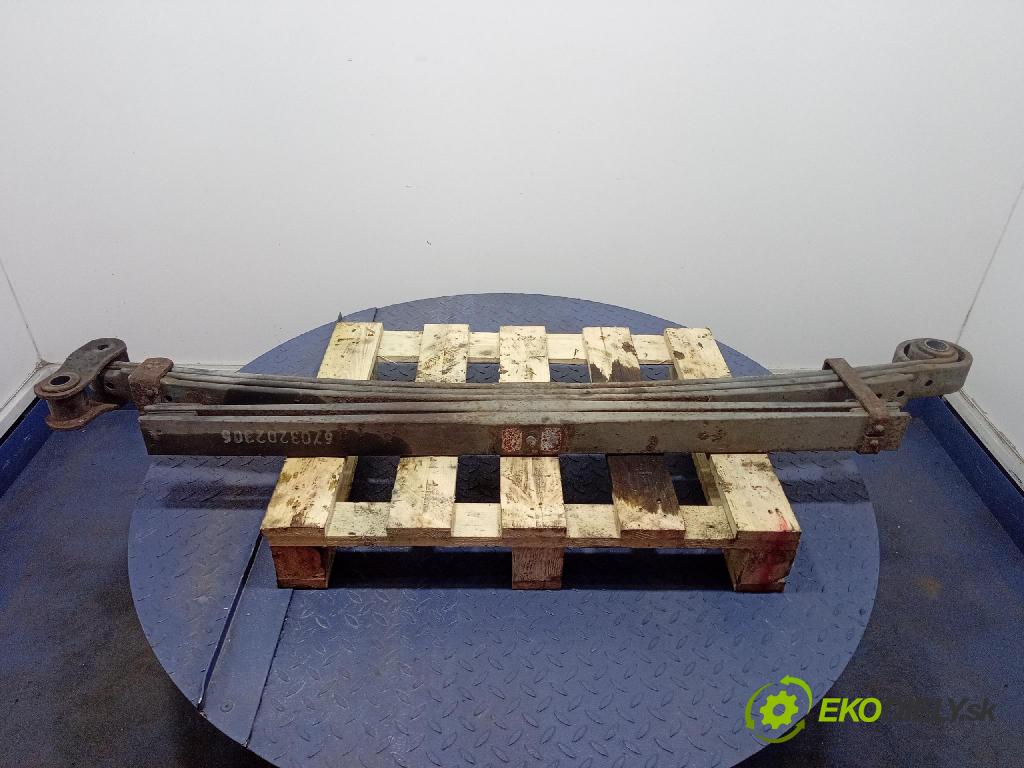 Mercedes 614d vario 1997 listová pero