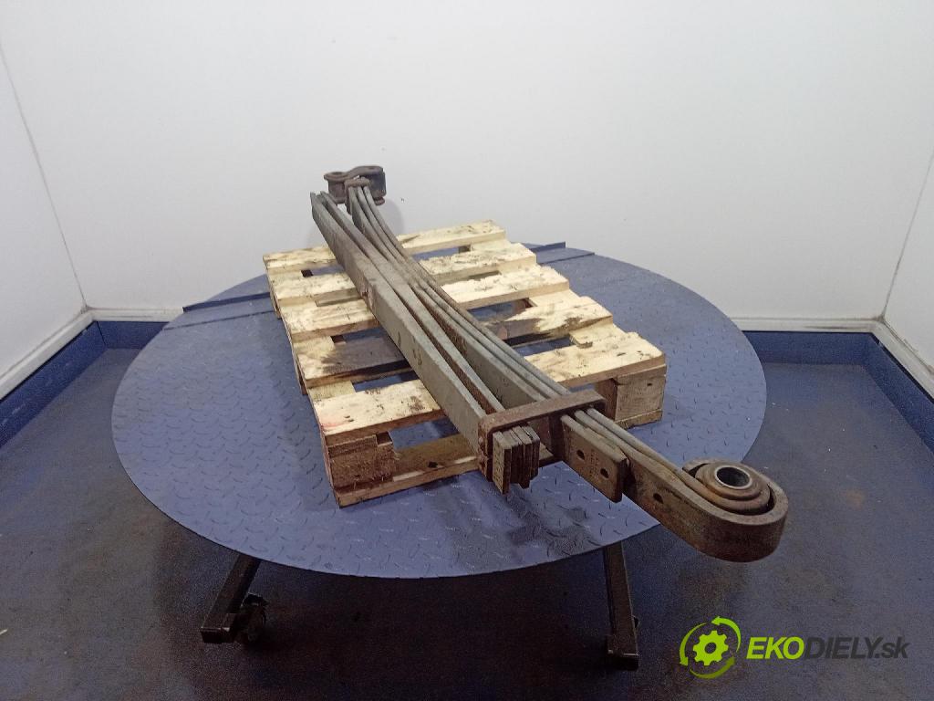 Mercedes 614d vario 1997 listová pero